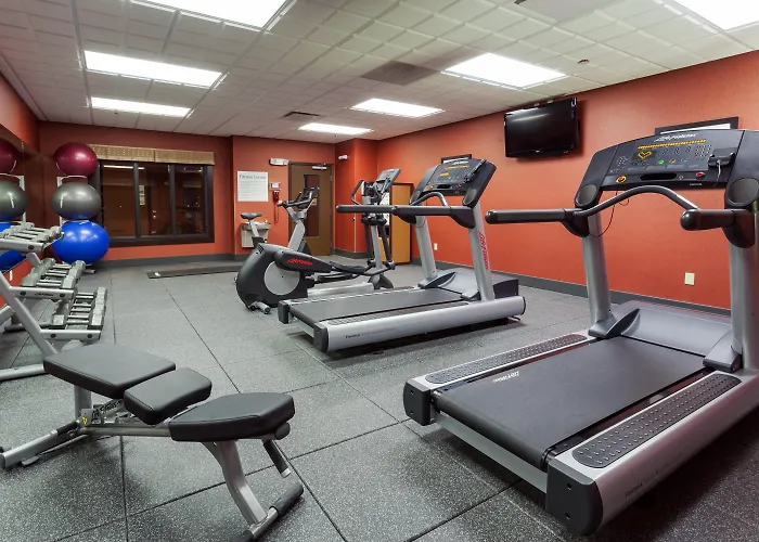 Hotel Express & By Ihg Cheyenne