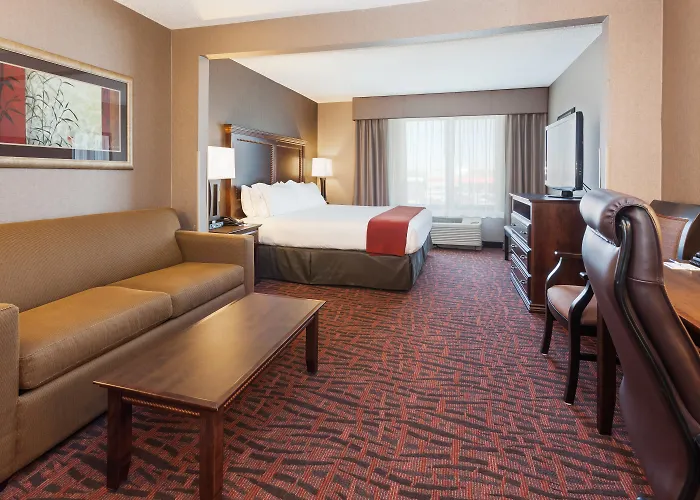Hotel Express & By Ihg