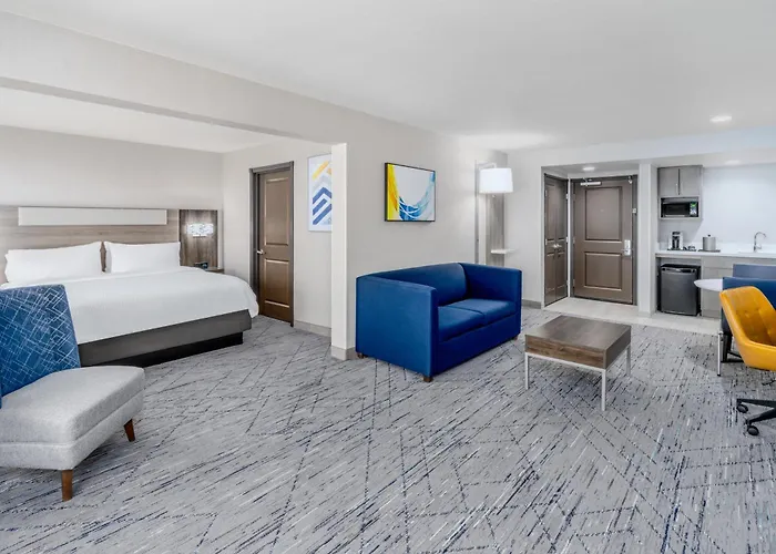Hotel Express & By Ihg