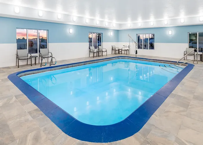 Hotel Express & By Ihg Cheyenne