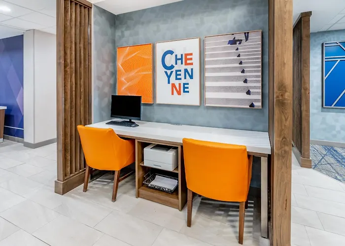 Hotel Express & By Ihg