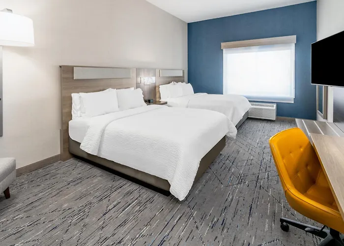 Express & By Ihg Hotel 2*