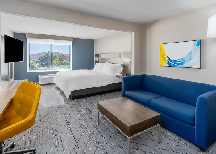 Express & By Ihg 2* Cheyenne