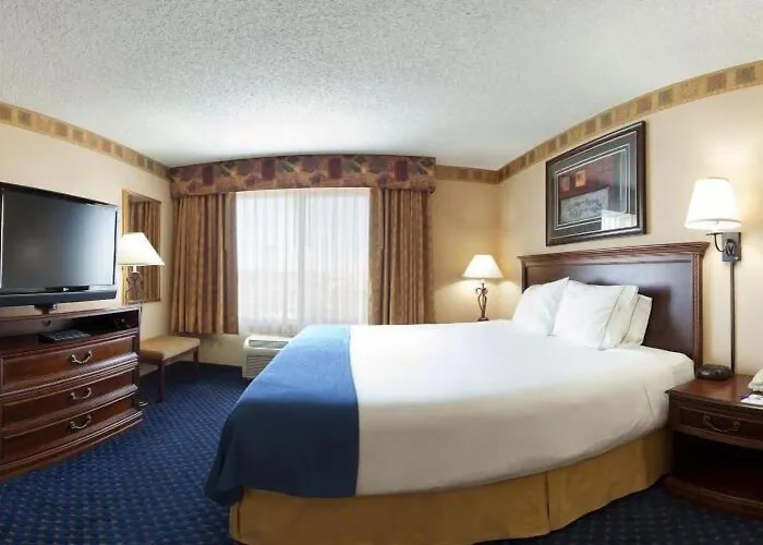 Express & By Ihg