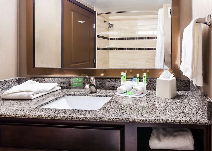 Express & By Ihg Hotel