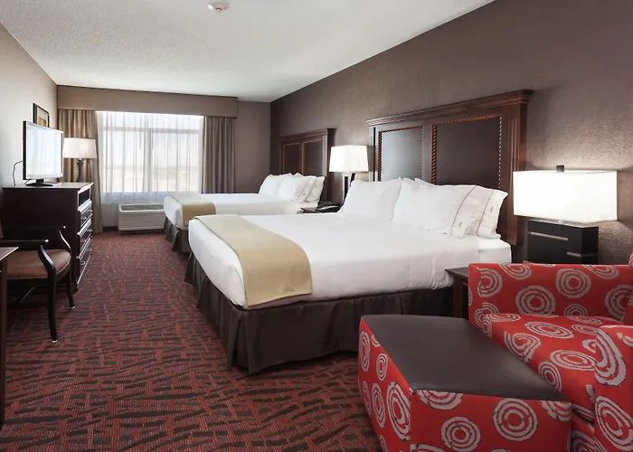 Express & By Ihg Hotel 2*