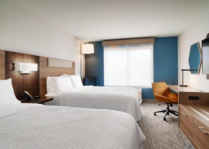 Express & By Ihg 2*
