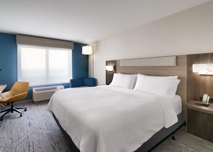 Hotel Express & By Ihg 2*