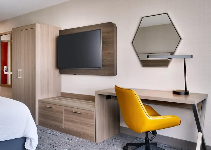 Express & By Ihg Hotel
