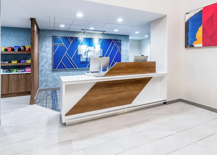 Hotel Express & By Ihg