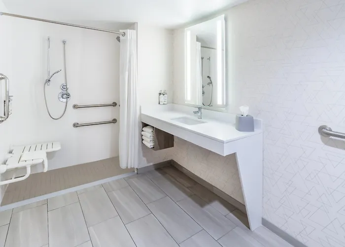 Express & By Ihg Hotel